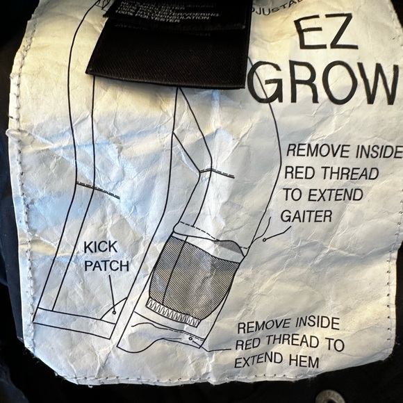 The North Face Boy’s Snow Pants - Picture 4 of 6